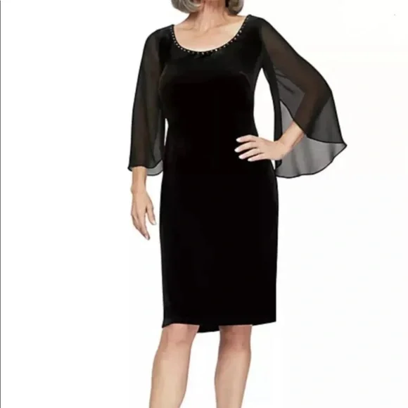 green emerald velvet dress Alex Evenings Women's Short Shift Dress W/Bell Sleeves (Petite and Regular  Sizes), Black Blush Embroidery, 6 at Amazon Women's Clothing store